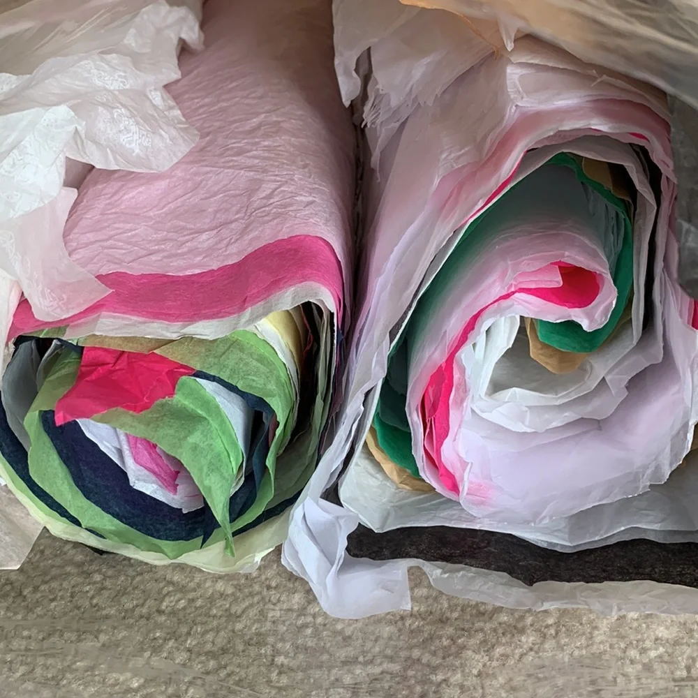 1 lb used tissue paper and 62 pieces packing/moving paper